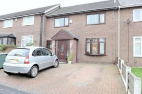 3 Bedroom Terraced h...